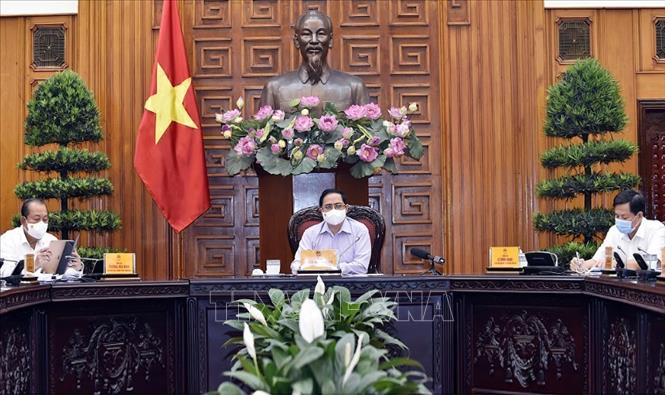 Tiếp tục nâng cao cảnh giác, tuyệt đối không chủ quan, khắc phục ngay những kẽ hở trong phòng chống dịch